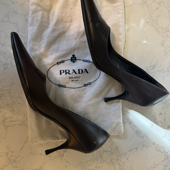 Prada Ebony (Dark Brown) Nappa Vitello leather pump - Picture 3 of 13